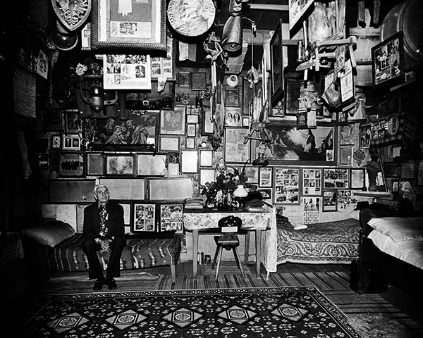 Zofia Rydet, Zapis socjologiczny [Sociological Record], 1978–90. Lambda print, 12 5/8 x 15 3/4 in (32 x 40 cm). © Zofia Augustyńska-Martyniak. Courtesy Fundacja Sztuk Wizualnych and Zofia Rydet Foundation.